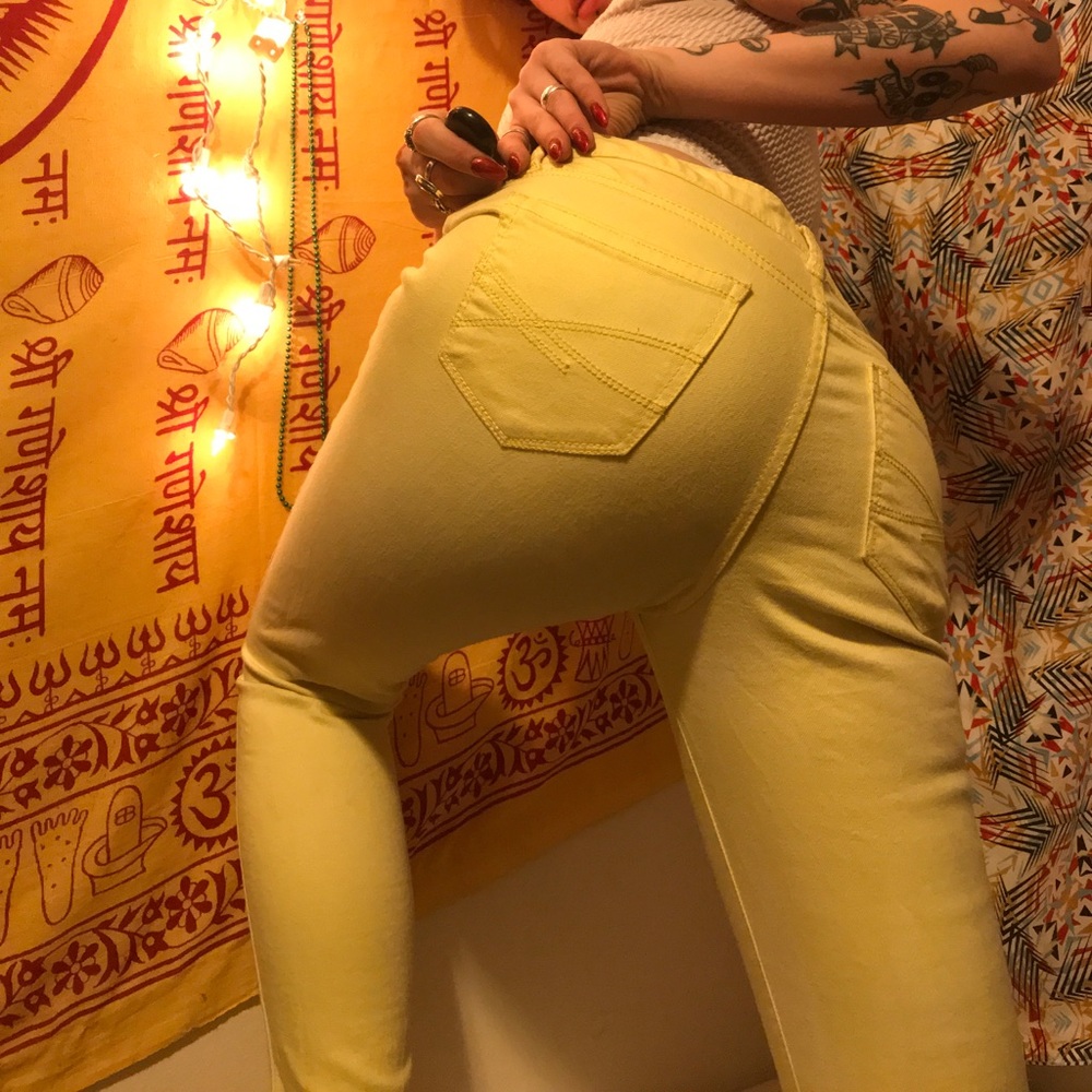 Yellow denim ! - Picture 4 of 4